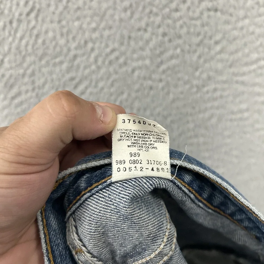 Vintage Levis Jeans Mens 33x32 Blue Denim 512 Slim Fit Tapered Leg Medium Wash
